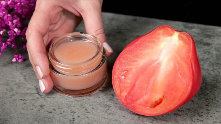 This simple trick can visibly transform your skin using just fresh tomatoes…