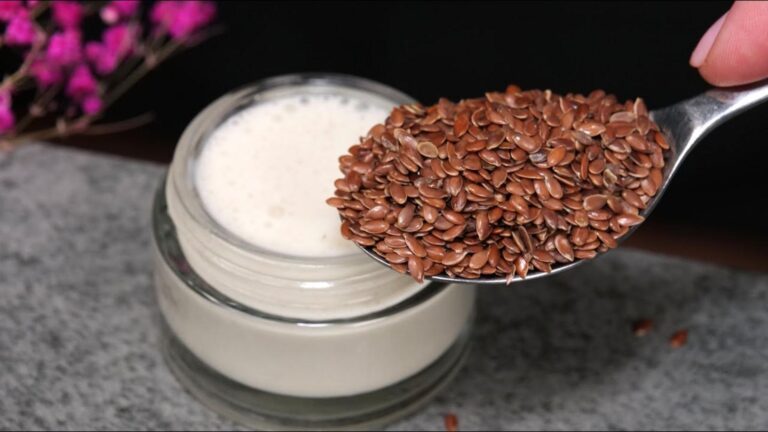 This simple mask transforms your skin to a youthful glow using just kitchen staples…