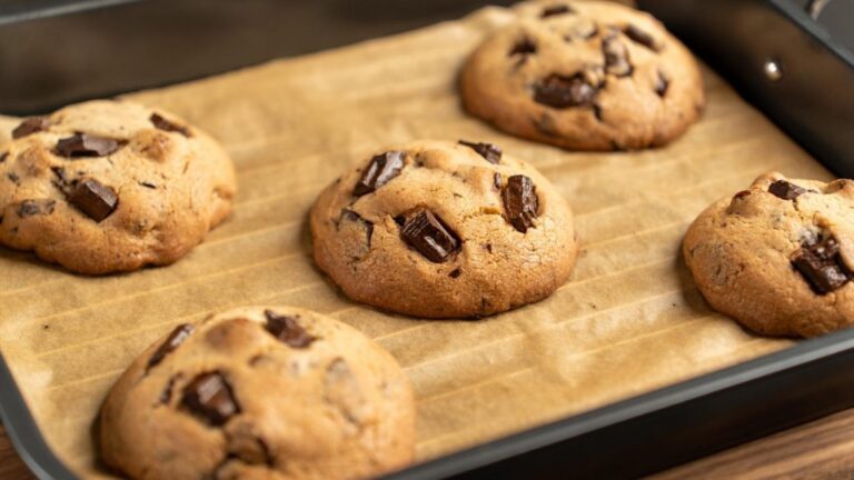 This simple method transforms ordinary cookies into the softest, chocolatey delights…