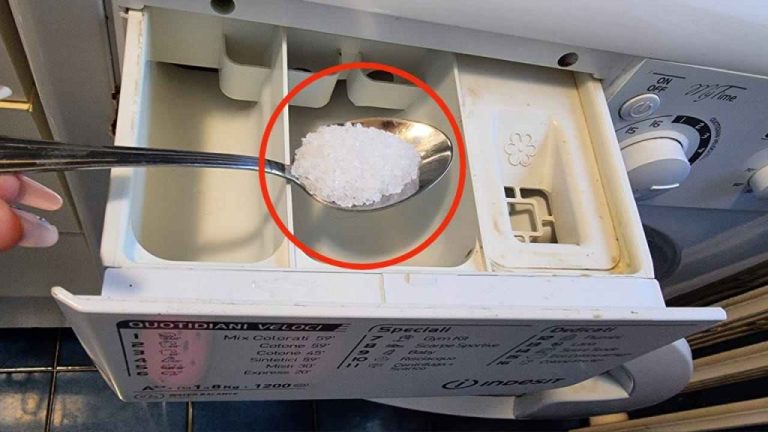 Say Goodbye to Stiff, Wrinkled Laundry: Try This Natural Remedy Now