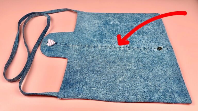 Transform 5 Old Jeans into a Chic Multi-Purpose Bag with This Easy DIY Hack!